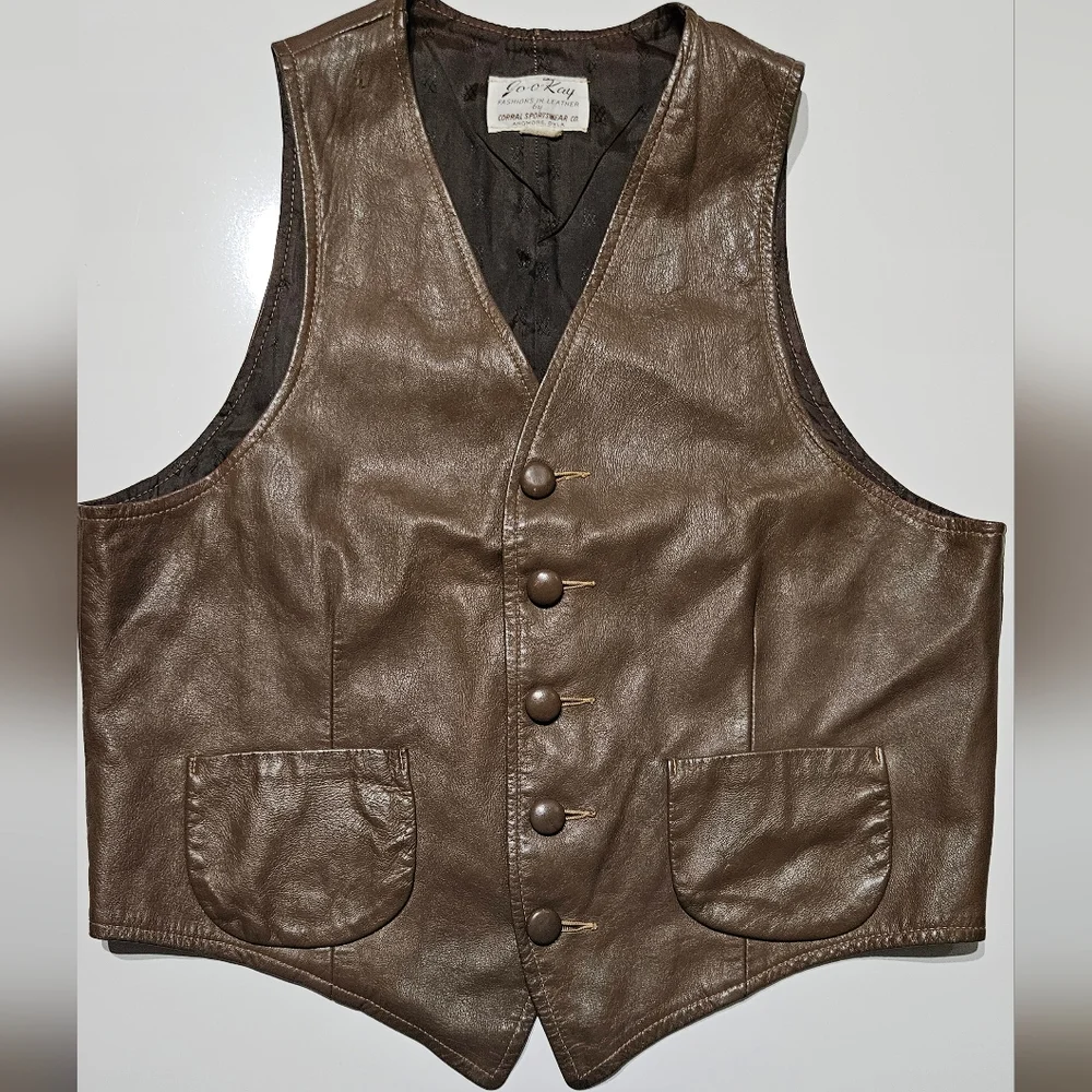 Vintage-Inspired Brown Leather Vest with Button Front